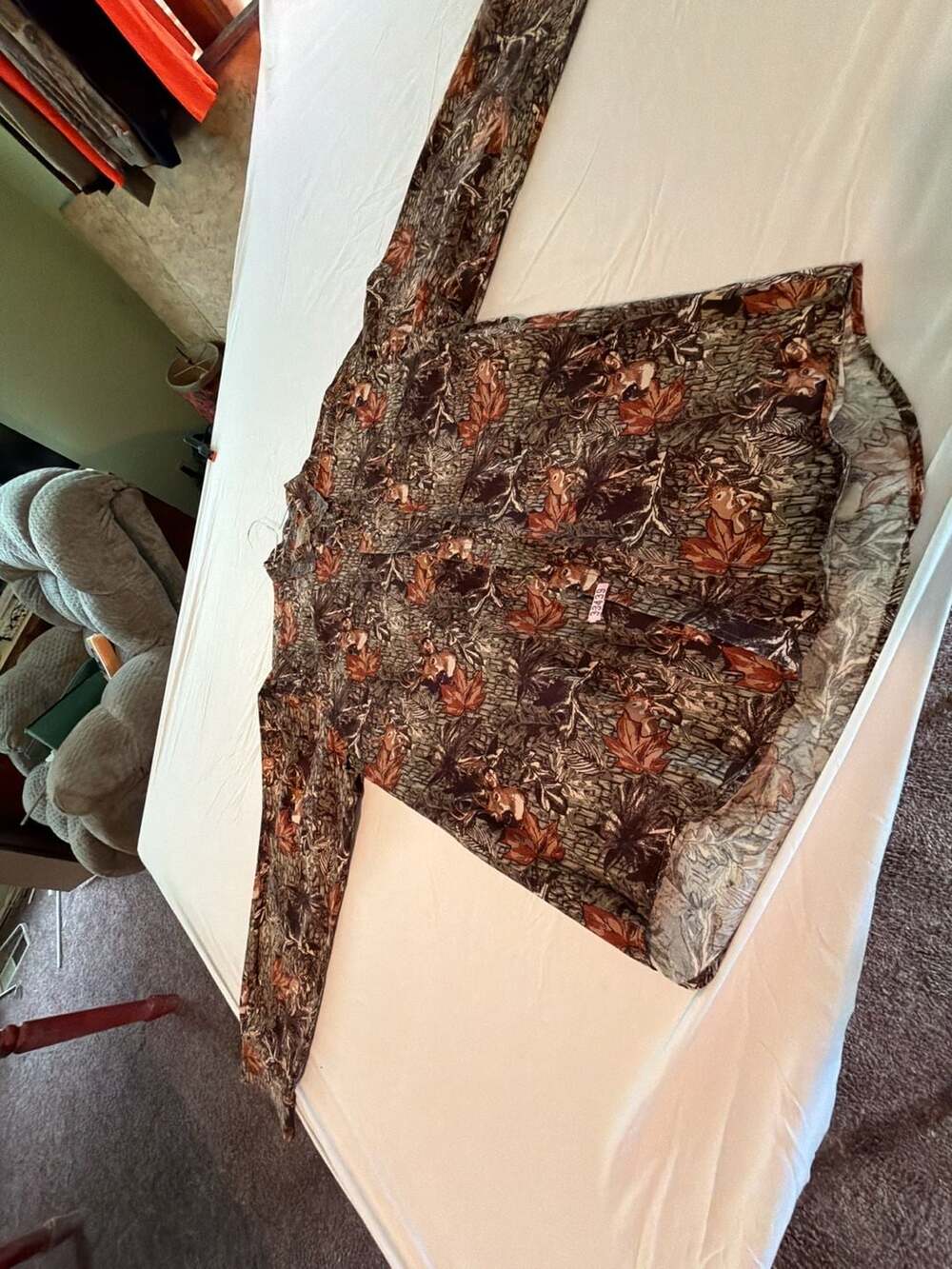 Field Tested by Outdoor Life Deer Print Button Down Shirt Size L (42/44)